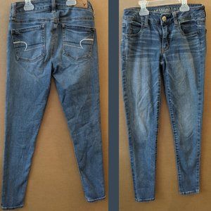 3 pairs of skinny jeans - 1x American Eagle & 2x Garage